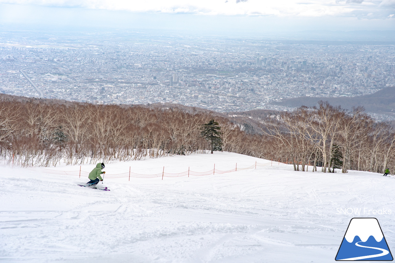 サッポロテイネ｜今シーズンは春セッション！プロスキーヤー・谷藤昌司さんと滑る１日。まさかのパウダー？！